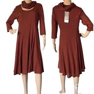 NWT Signature by Robbie Bee Rust Brown Striped Knit Fall Fashion Dress Scarf